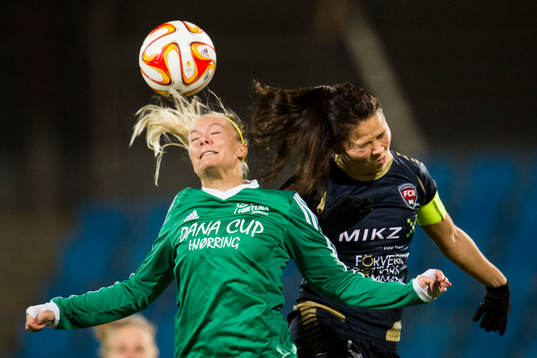 Fortuna Hjørrings Line Jensen i nickduell med Rosengårds