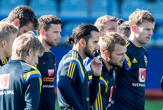 Sveriges Erkan Zengin och Sebastian Larsson