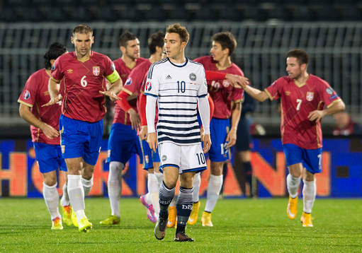 Fotboll, EM-Kval, Serbien - Danmark