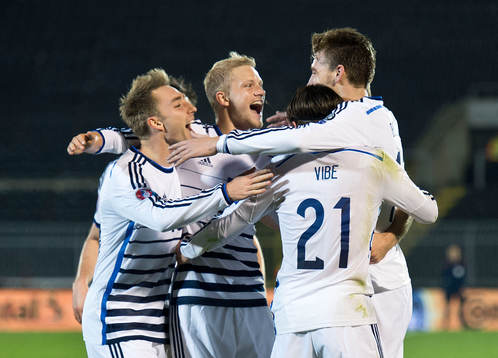 Fotboll, EM-Kval, Serbien - Danmark