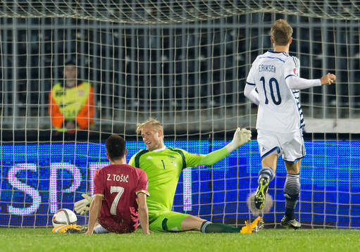 Fotboll, EM-Kval, Serbien - Danmark