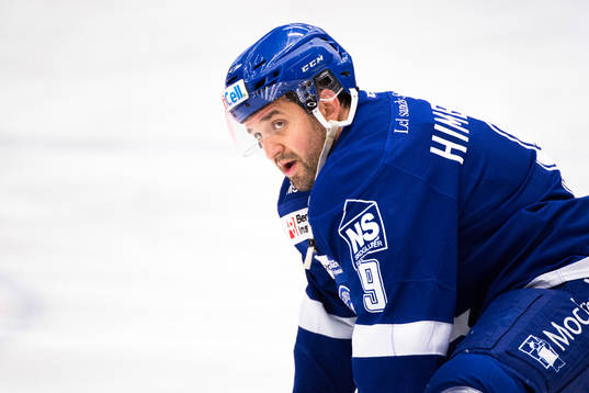 Leksands Eric Himelfarb före ishockeymatchen i SHL mellan
