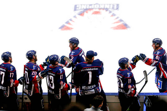 Linköpings Sebastian Karlsson jublar