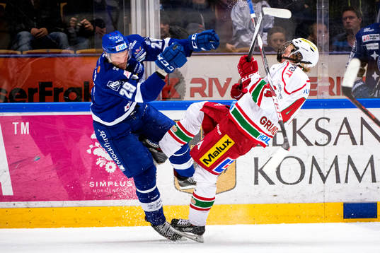 Leksands Joonas Rönnberg och Modos Carl Grundström i en