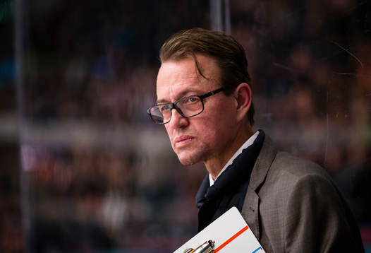 s assisterande tränare Fredrik Olausson
