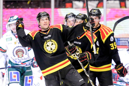 Brynäs Greg Scott jublar