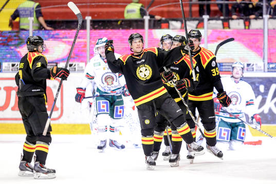 Brynäs Greg Scott jublar