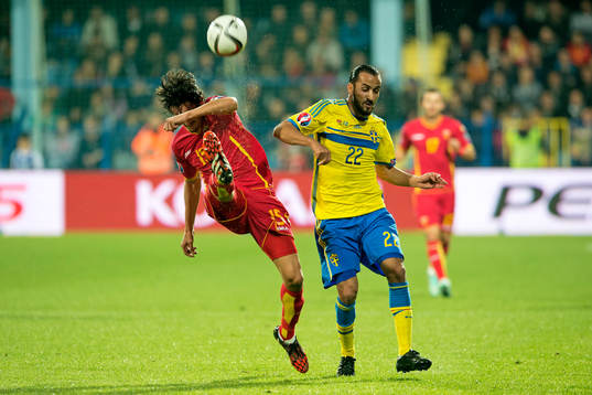 Sveriges Erkan Zengin och Montenegros Stefan Savic