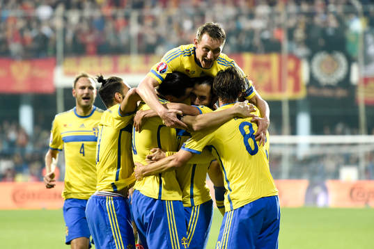 Sveriges Zlatan Ibrahimovic jublar