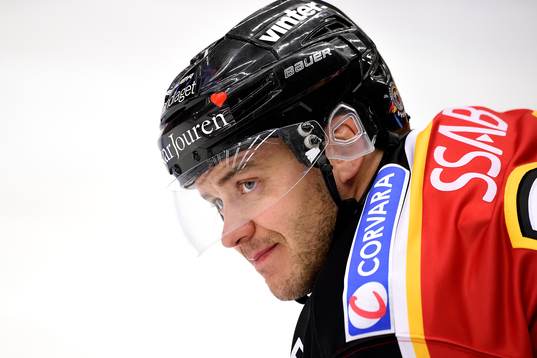 Luleås Niklas Fogström på uppvärmningen