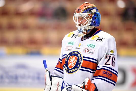 Växjös målvakt Stefan Steen på uppvärmningen