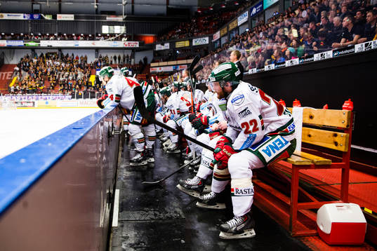 Frölundas Robin Figren sitter i båset
