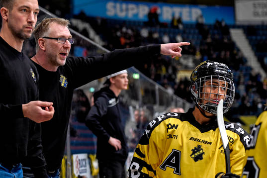 s tränare Peter Nordström och Oliver Kylington