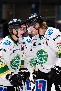 Björklövens Stefan Andersson och William Quist jublar