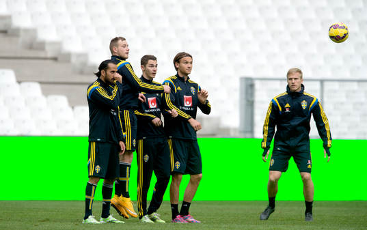 Sveriges Erkan Zengin, John Guidetti, Branimir Hrgota och