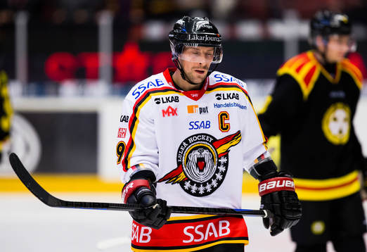 Luleås Chris Abbott ser deppig ut