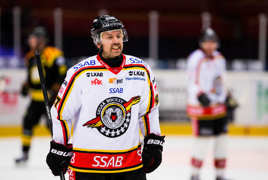 Luleås Per Ledin reagerar