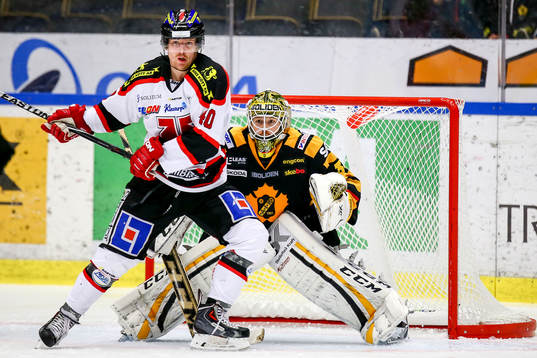Skellefteås målvakt Erik Hanses