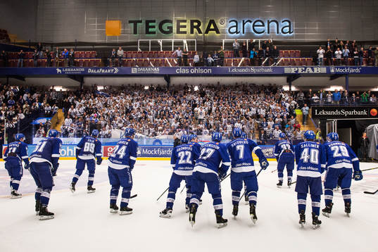 Leksands spelare jublar