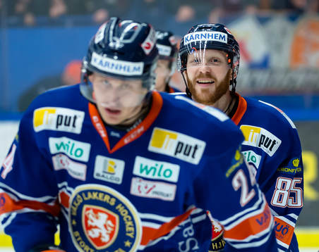 Växjös Liam Reddox har gjort 5-3 till Växjö