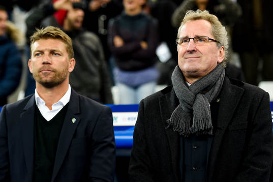 Sveriges players manager Marcus Allbäck och