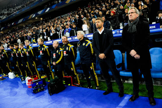 Sveriges förbundskapten Erik Hamrén och players manager