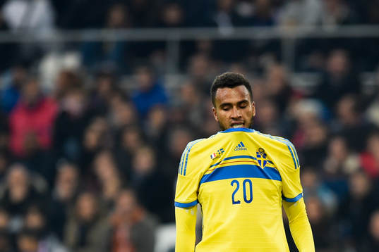 Sveriges Isaac Kiese Thelin deppar