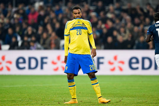 Sveriges Isaac Kiese Thelin deppar