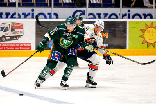 Färjestads Anssi Salmela och Växjös Alexander Johansson