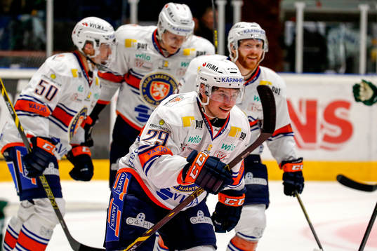 Växjös Robin Söderquist jublar