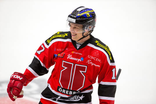 Örebros Daniel Viksten jublar