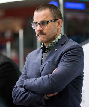Färjestads tränare Tommy Samuelsson deppar