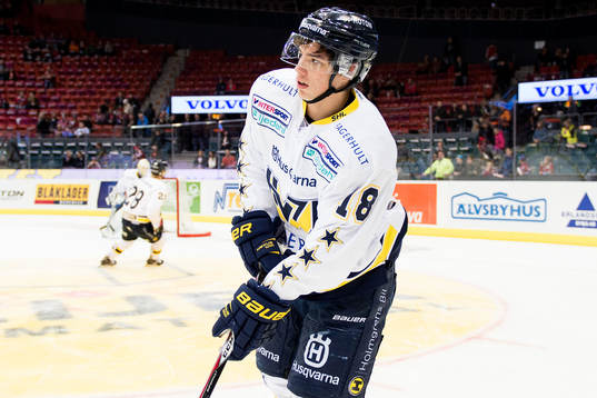 s Kevin Fiala innan ishockeymatchen i SHL mellan Frölunda