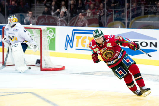 Frölundas Robin Figren jublar