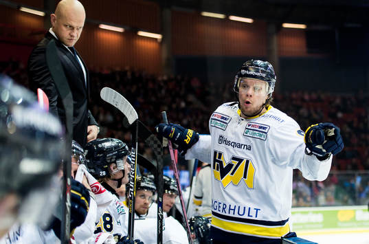 s Andreas Jämtin peppar sina lagkompisar