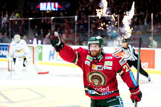 Frölundas Robin Figren jublar