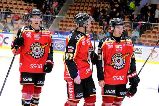 Luleås Johan Forsberg (v) Per Ledin (m) och Lucas Wallmark