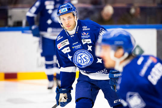 Leksands Fabian Brunnström före ishockeymatchen i SHL