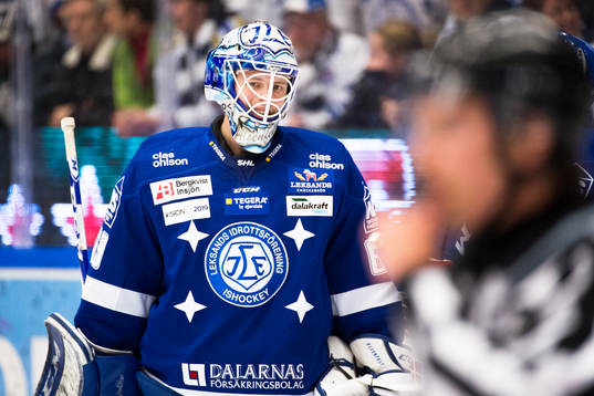 Leksands målvakt Oscar Alsenfelt deppar