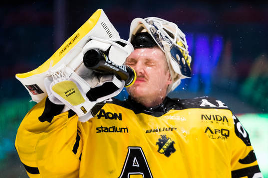 s målvakt Robin Rahm