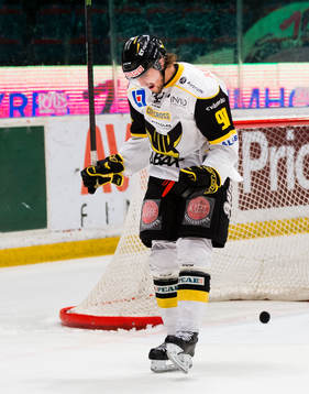 Västerås Mikael Frycklund jublar