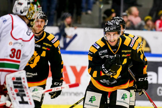 Skellefteås Pontus Petterström jublar