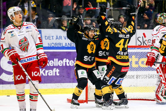 Skellefteås Andrew Calof och Rob Schremp jublar