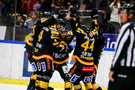 Skellefteås Erik Forssell, Rob Schremp, Tim Heed  och