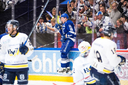 Leksands Tobias Forsberg jublar