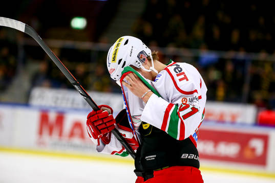 Modos Adrian Kempe deppar