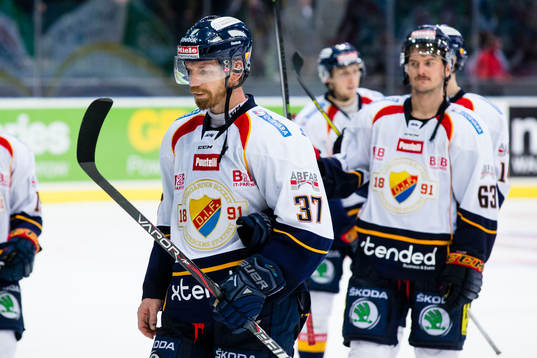Djurgårdens Mikael Samuelsson deppig