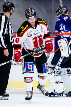 Örebros Anders Eriksson hänger med huvudet
