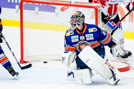 Växjös målvakt Cristopher Nihlstorp deppar