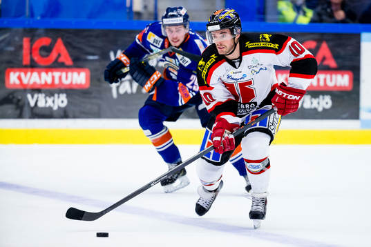 Örebros Derek Ryan